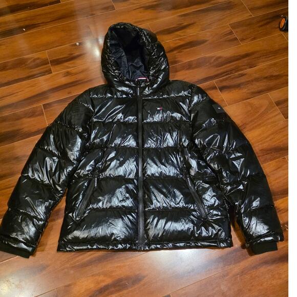 NWOT Tommy Hilfiger Mens Black Pearlized Hooded Performance Puffer Jacket Sz LG - Picture 1 of 13